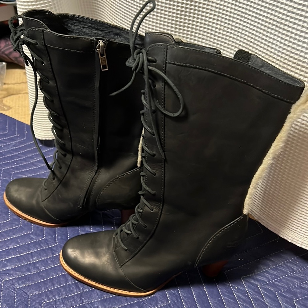 Ugg Lace-up Boots